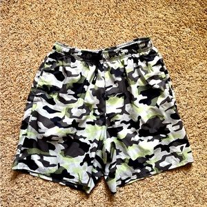 EUC Gymshark large Camo shorts men